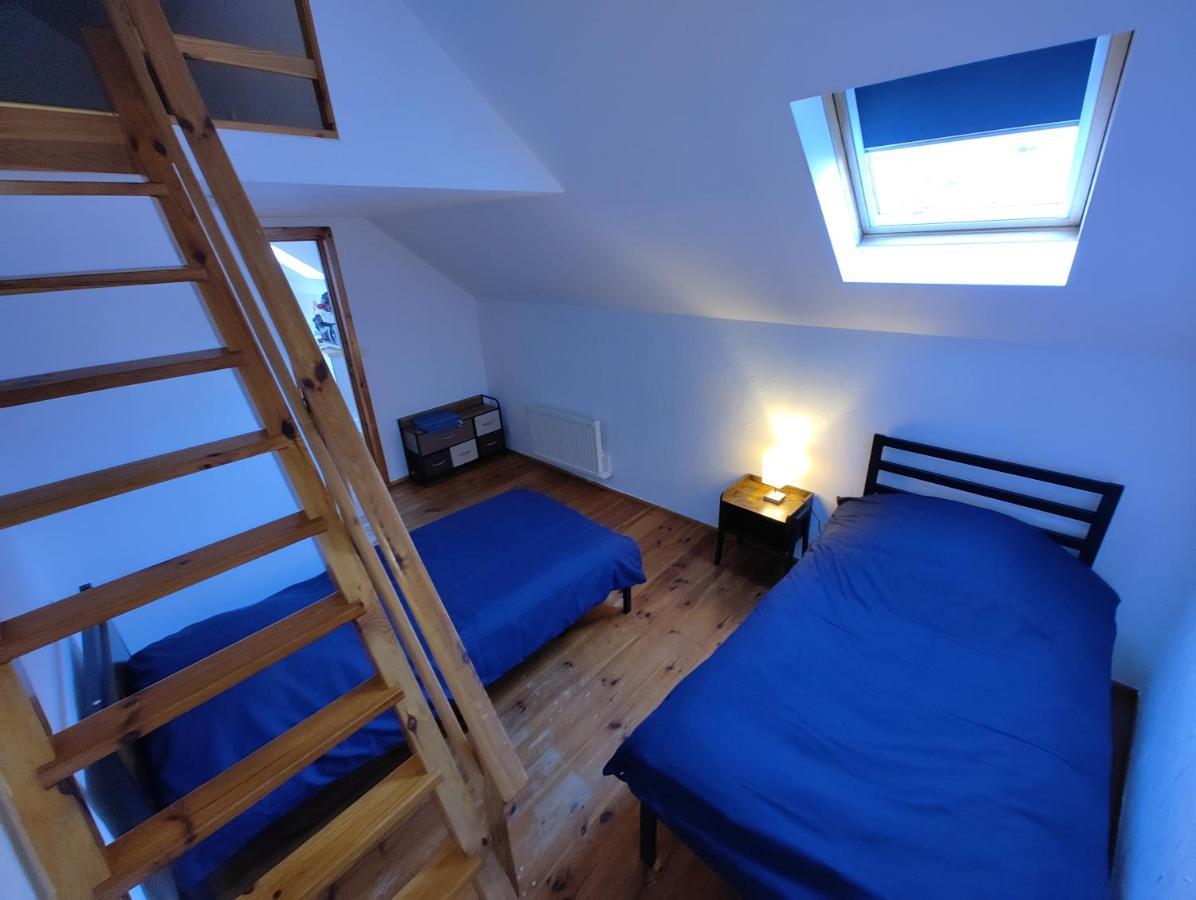 Cosy Appartement 2 Chambres Pont-de-lʼArche Buitenkant foto